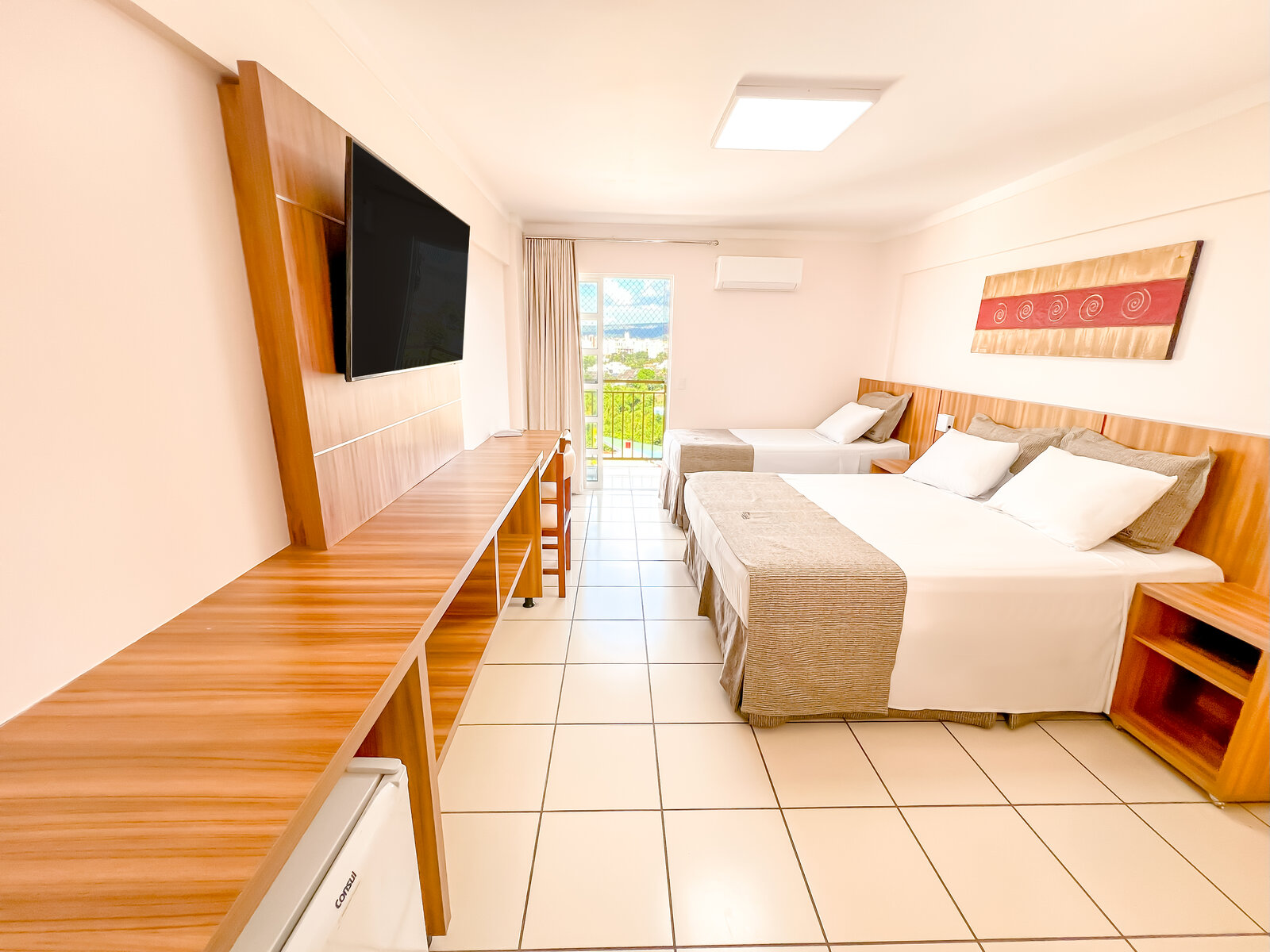 Quarto de hotel com varanda — diRoma Exclusive em Caldas Novas Quarto de hotel com varanda — diRoma Exclusive em Caldas Novas